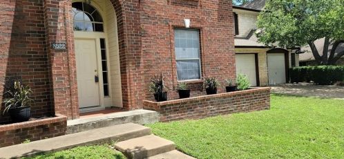 8522 Delavan Ave, Austin TX  78717-5404 exterior