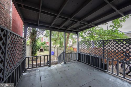 414 Spruce St, Camden NJ 08106-1620 exterior