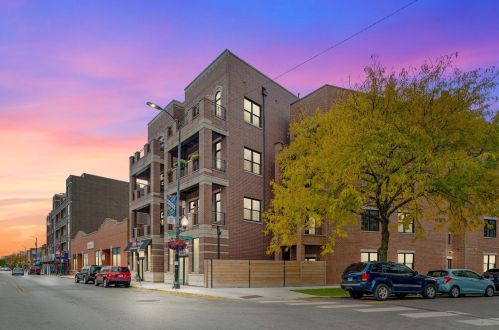 4936 Lincoln Ave, Chicago IL  60625-8185 exterior