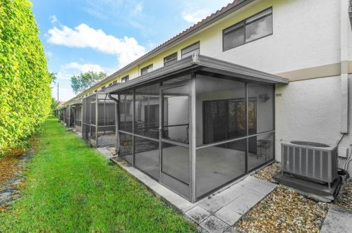 22095 Las Brisas Cir, Boca Raton FL 33433-4810 exterior