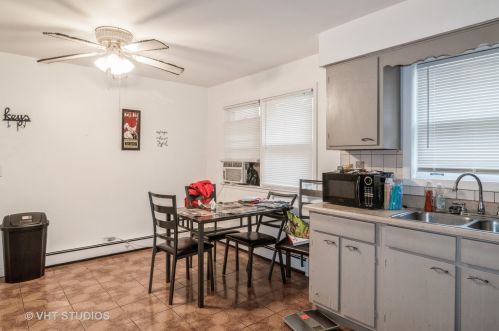 515 10 Ave, Broadview IL 60153-1543 exterior