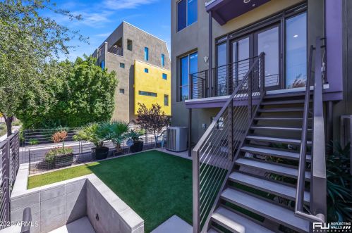 524 Ames Pl, Phoenix, AZ 85004-1802