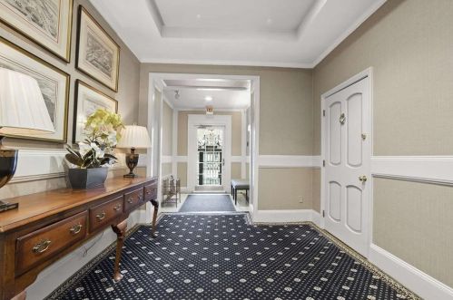 205 Commonwealth Ave, Boston MA exterior