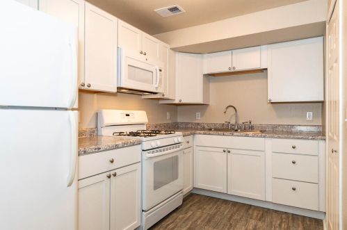 837 Walnut St, Kalamazoo MI  49001-2545 exterior