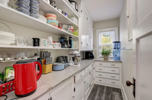 3144 76, Milwaukee WI 53222-3948 exterior