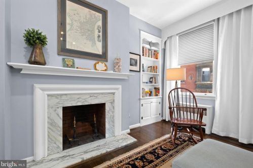 310 16th St, Philadelphia PA  19102-4907 exterior