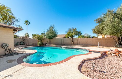 15614 29 Ave, Phoenix AZ 85053-4056 exterior