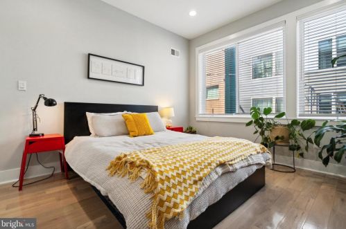 2649 Collins St, Philadelphia PA  19125-1408 exterior