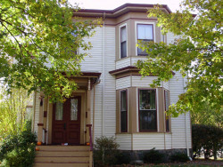 87 Bowdoin St, Newton, MA 02461-1538