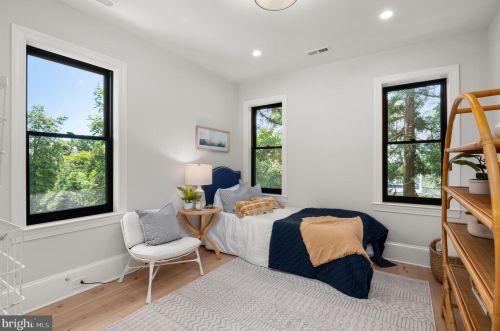 3306 Highland Pl, Washington DC  20008-3233 exterior