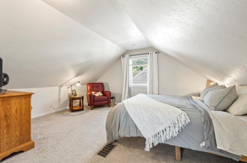 2531 80, Milwaukee WI 53213-1008 exterior