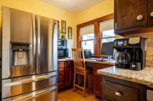 2524 Lefeber Ave, Milwaukee WI 53213-1222 exterior