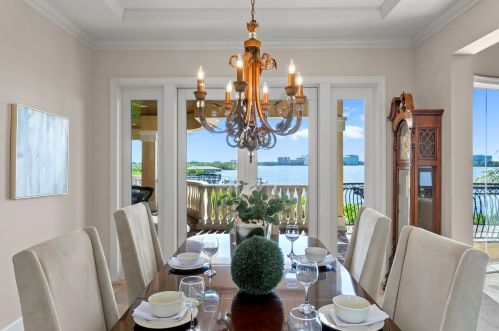 4119 Cswy Vis Dr, Tampa FL 33615-5416 exterior