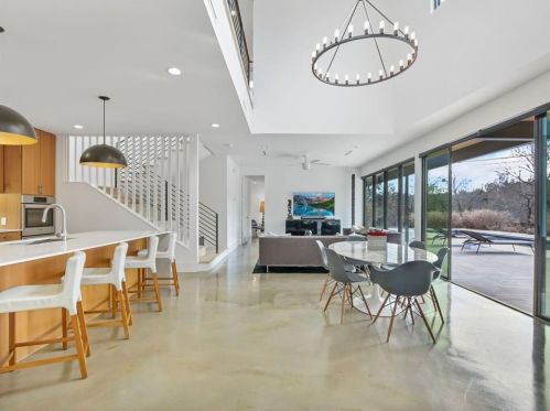 5708 Driftwood Dr, Austin TX 78731-2642 exterior