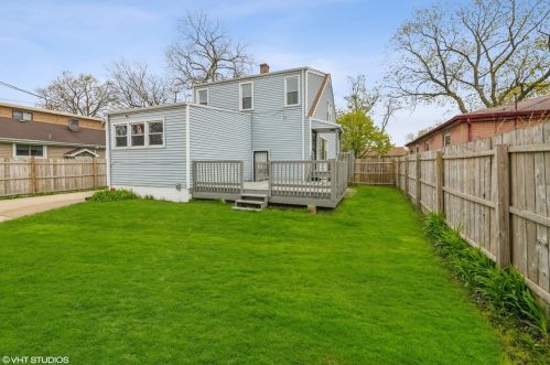 2028 15 Ave, Broadview IL 60153-1204 exterior