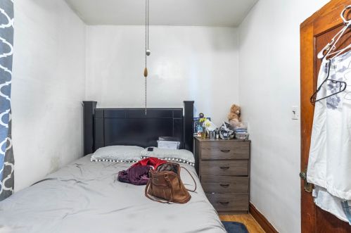 2508 46 Pl, Chicago IL 60609-4402 exterior