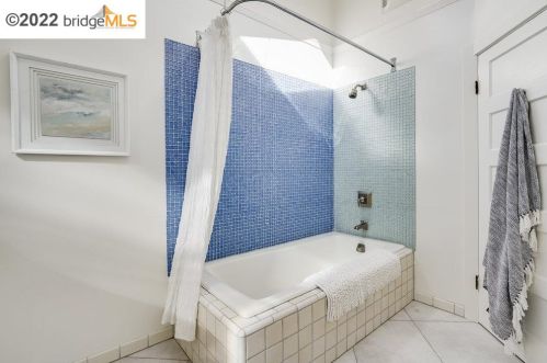 1553 San Lorenzo Ave, Berkeley CA 94707-1860 exterior