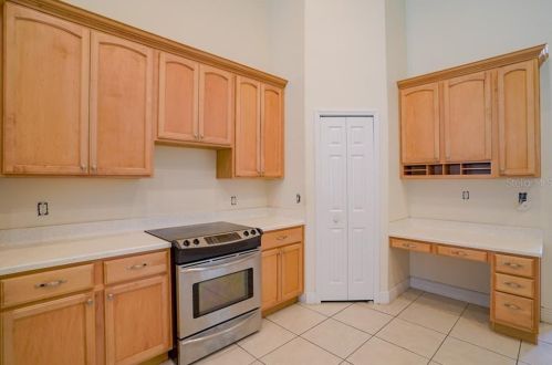 28 Pierce Ave, Orlando FL 32809-4957 exterior