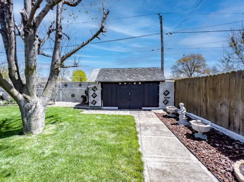 10733 Nordica Ave, Worth IL 60482-1442 exterior