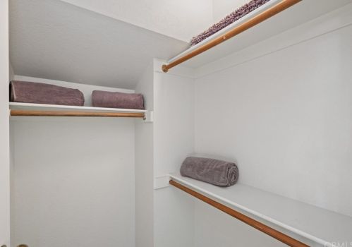 2182 Avocado Dr, Tustin CA 92782-8348 exterior