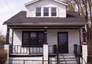 5573 Montclair St, Detroit MI  48213-3489 exterior