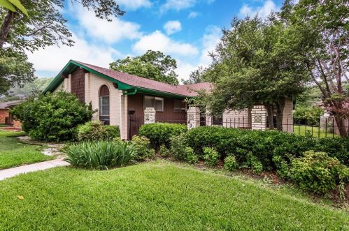 4321 Cinnabar Dr, Dallas, TX 75227-1709