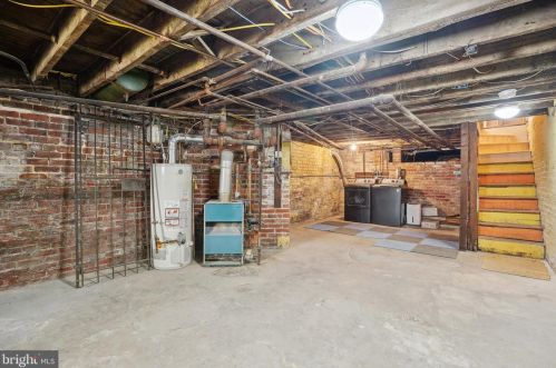 921 E St, Washington DC 20003-2845 exterior