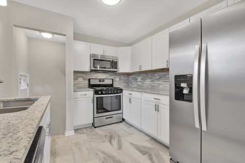 14430 Dobson Ave, Dolton IL 60419-1930 exterior