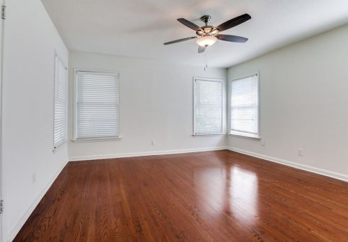 1201 Brookhurst St, Irving TX 75061-5451 exterior