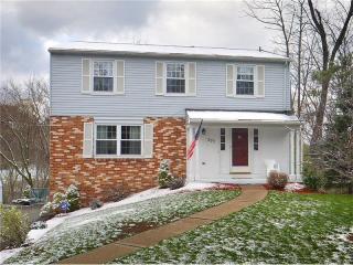 577 Shumaker Dr, Monroeville PA  15146-1081 exterior