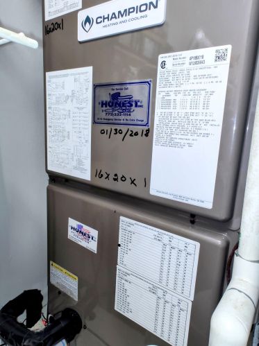 29 Lake Vista Trl, Fort Pierce FL  34952-1503 exterior