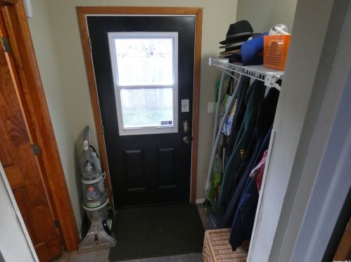 144 Old Country Rd, Huntington Station NY 11747-1814 exterior