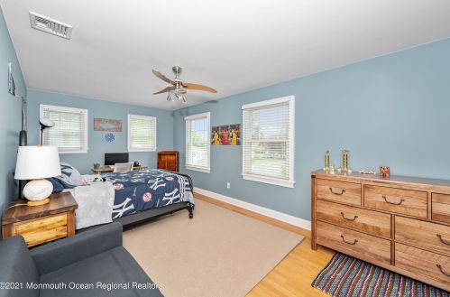 131 Monroe Ave, Red Bank NJ 07702 exterior