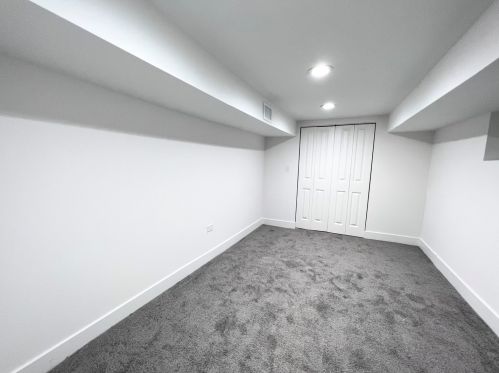 7928 Muskegon Ave, Chicago IL  60617-1423 exterior