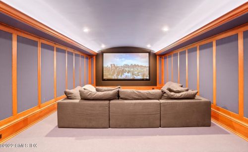 59 Mooreland Rd, Greenwich CT 06831-2645 exterior