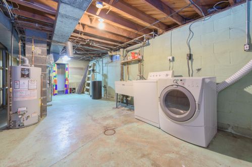 668 Melrose St, Plainwell MI 49080-2207 exterior