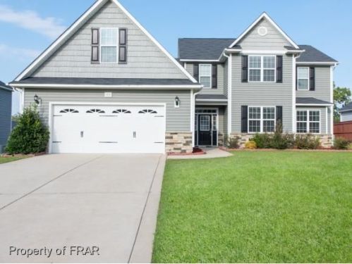 1516 Gallant Fox Ct, Parkton, NC 28371-7717