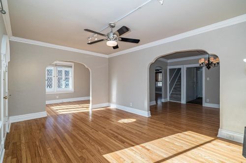 1137 Moorlands Dr, Saint Louis MO 63117-2151 exterior