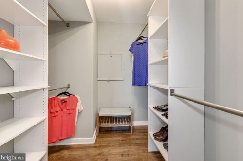 14409 Butternut Ct, Rockville MD 20853-2324 exterior