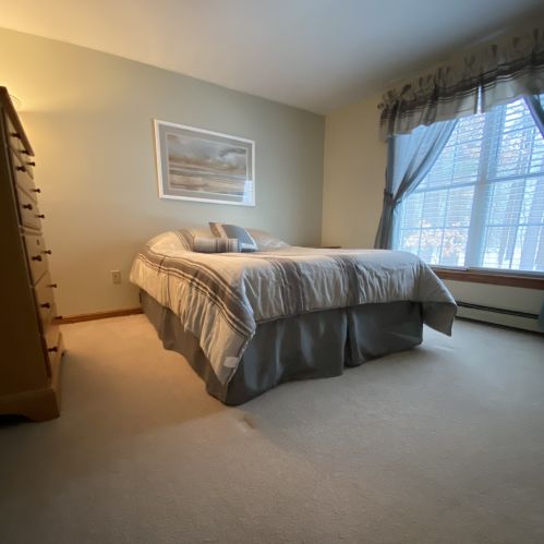 14 Brookwood Dr, Concord NH 03301-1800 exterior