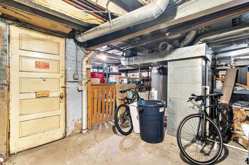 2147 Shakespeare Ave, Chicago IL 60647-3217 exterior