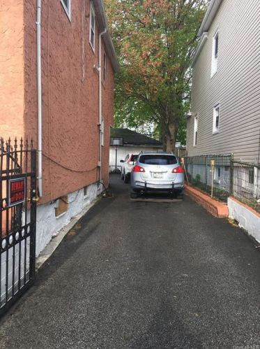 137 9 Ave, Mount Vernon NY 10550-1903 exterior