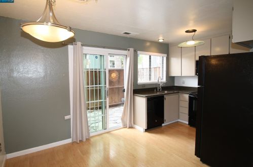 1771 Laguna St, Concord CA 94520-2980 exterior