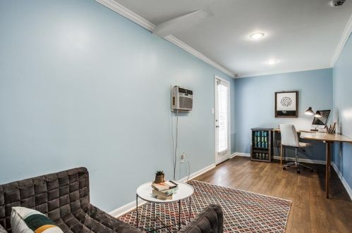 8650 Daytonia Ave, Dallas TX 75218-4115 exterior