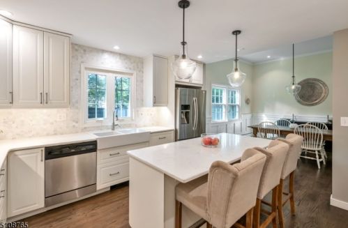 162 Bee Mdw Pkwy, Whippany NJ exterior