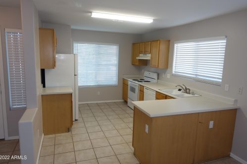 1798 Carla Vista Dr, Chandler AZ  85225-8221 exterior