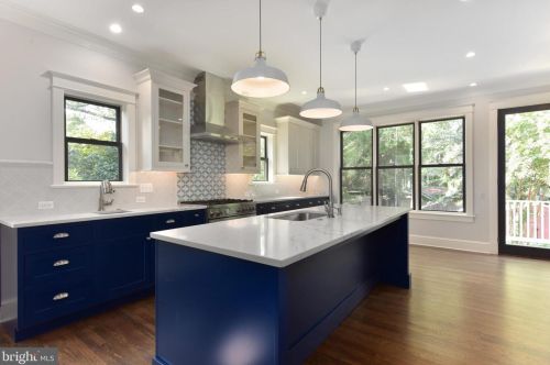 7 Maple St, Alexandria VA  22301-2603 exterior