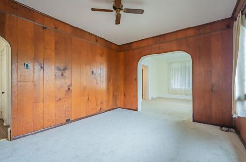 15 Race St, Manor PA 15665-1609 exterior