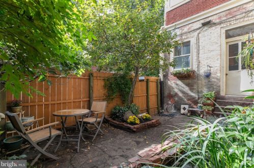 601 18 St, Philadelphia PA 19140-1013 exterior