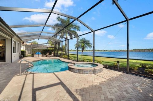 10106 Biscayne Bay Ln, Naples FL 34120-3754 exterior